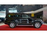 Mitsubishi Pajero bei Sportwagen.expert - Abbildung (11 / 15)