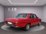 Mercedes-Benz 240 bei Sportwagen.expert - Abbildung (5 / 15)