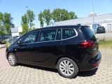 Opel Zafira bei Sportwagen.expert - Abbildung (8 / 10)