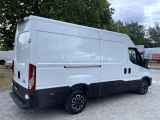 Iveco Daily bei Sportwagen.expert - Abbildung (8 / 10)