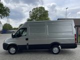 Iveco Daily bei Sportwagen.expert - Abbildung (6 / 10)
