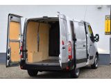 Opel Movano bei Sportwagen.expert - Abbildung (10 / 15)