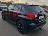 Suzuki Vitara bei Sportwagen.expert - Abbildung (4 / 15)