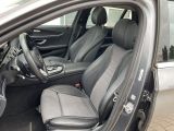 Mercedes-Benz E-Klasse bei Sportwagen.expert - Abbildung (8 / 15)