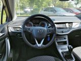 Opel Astra bei Sportwagen.expert - Abbildung (8 / 15)