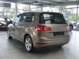 VW Golf Sportsvan bei Sportwagen.expert - Abbildung (4 / 15)