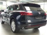 VW Touareg bei Sportwagen.expert - Abbildung (6 / 15)