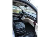Mercedes-Benz V-Klasse bei Sportwagen.expert - Abbildung (13 / 15)