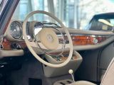 Mercedes-Benz 280 bei Sportwagen.expert - Abbildung (13 / 15)