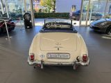 Mercedes-Benz 190 bei Sportwagen.expert - Abbildung (13 / 15)