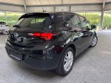 Opel Astra bei Sportwagen.expert - Abbildung (2 / 15)