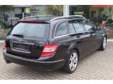 Mercedes-Benz C-Klasse bei Sportwagen.expert - Abbildung (5 / 15)