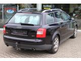 Audi A4 bei Sportwagen.expert - Abbildung (8 / 15)