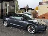 Tesla Model 3 bei Sportwagen.expert - Abbildung (4 / 15)