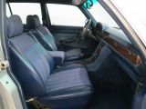 Mercedes-Benz 280 bei Sportwagen.expert - Abbildung (9 / 15)